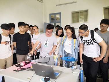说明: C:\Users\chenzhong2015\Desktop\新闻素材\新闻素材\三维激光逆向扫描.jpg